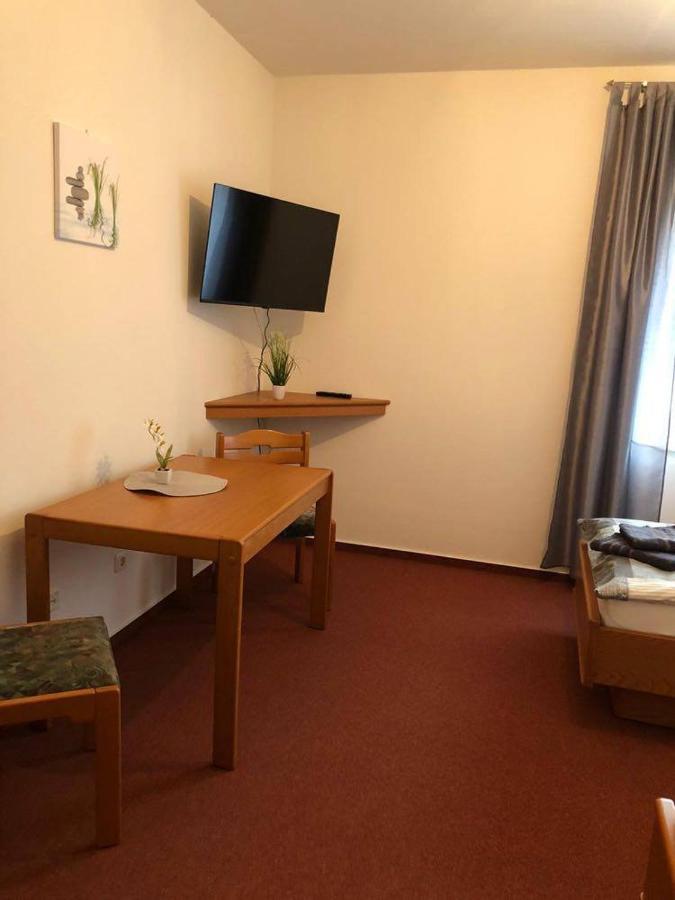 Hotel Zielitzer Hof Esterno foto