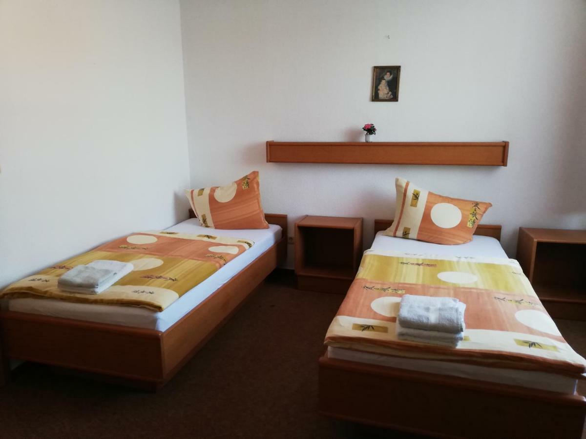 Hotel Zielitzer Hof Esterno foto